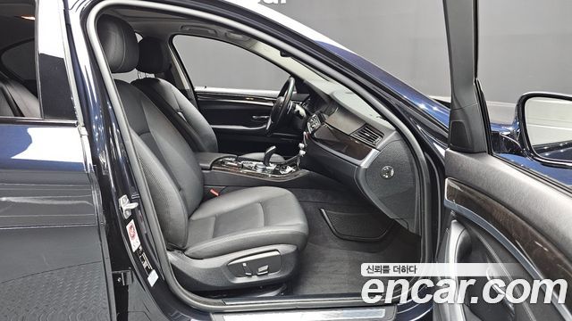 BMW 5-Series 528i xDrive M Aero Dynamic