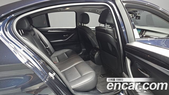 BMW 5-Series 528i xDrive M Aero Dynamic
