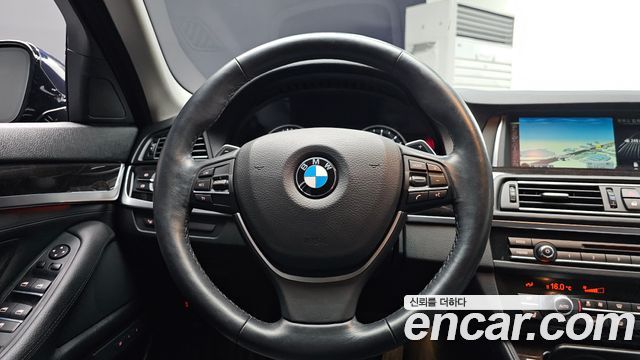 BMW 5-Series 528i xDrive M Aero Dynamic