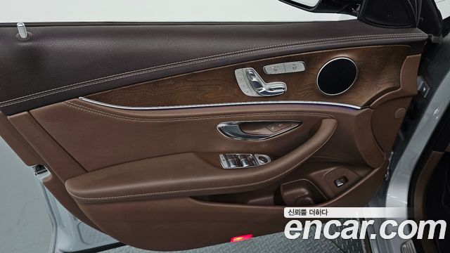 Mercedes-Benz E-Class E220d 4MATIC Exclusive
