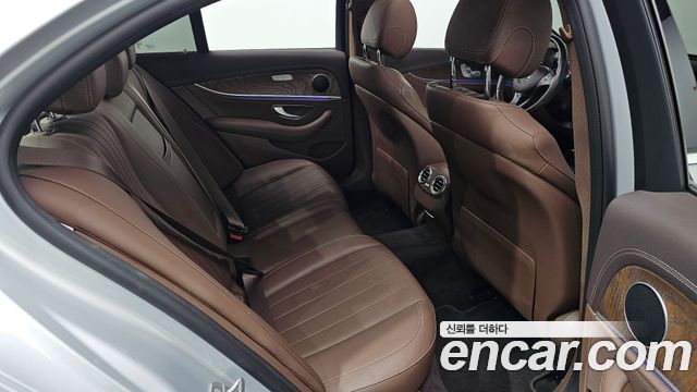 Mercedes-Benz E-Class E220d 4MATIC Exclusive