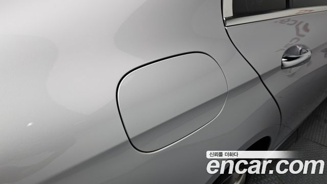 Mercedes-Benz E-Class E220d 4MATIC Exclusive