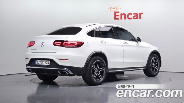Mercedes-Benz GLC-Class GLC300 4MATIC Premium Coupe