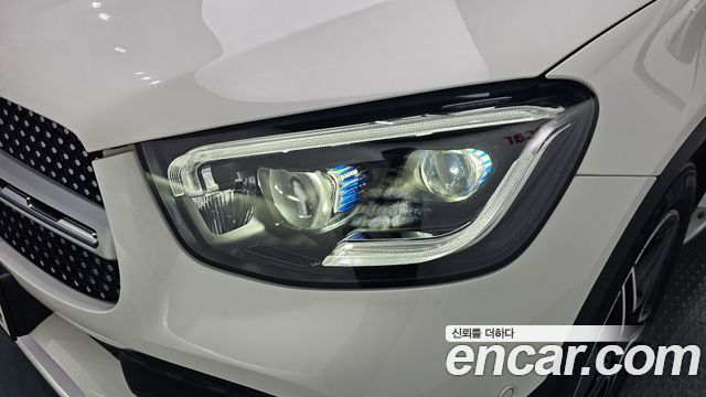 Mercedes-Benz GLC-Class GLC300 4MATIC Premium Coupe