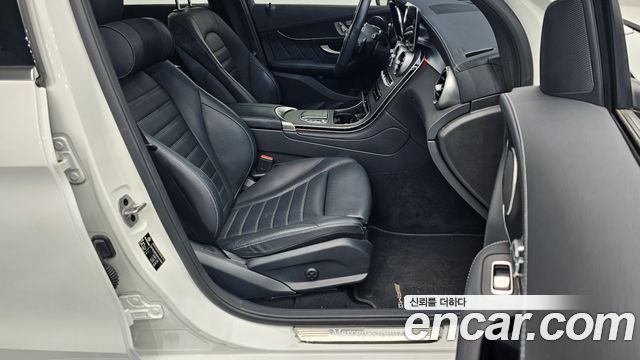 Mercedes-Benz GLC-Class GLC300 4MATIC Premium Coupe