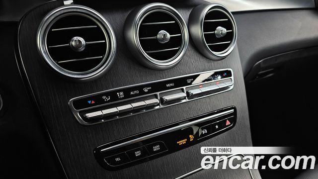 Mercedes-Benz GLC-Class GLC300 4MATIC Premium Coupe