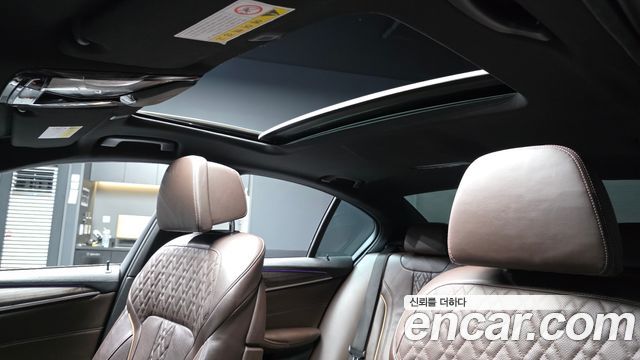 BMW 5-Series 530i xDrive M Sport Package Plus