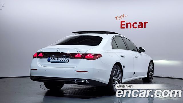 Mercedes-Benz E-Class E220d 4MATIC Exclusive
