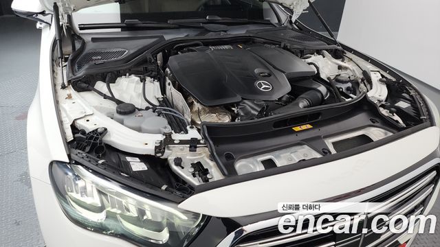 Mercedes-Benz E-Class E220d 4MATIC Exclusive