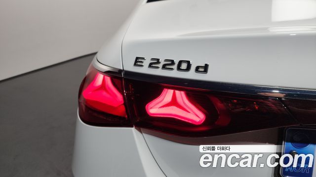 Mercedes-Benz E-Class E220d 4MATIC Exclusive