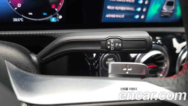 Mercedes-Benz CLA-Class CLA250 4MATIC
