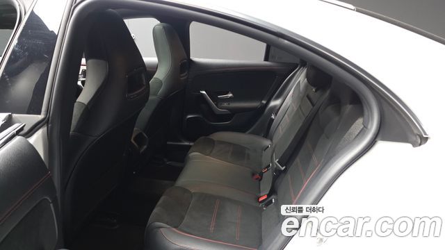 Mercedes-Benz CLA-Class CLA250 4MATIC