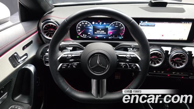 Mercedes-Benz CLA-Class CLA250 4MATIC
