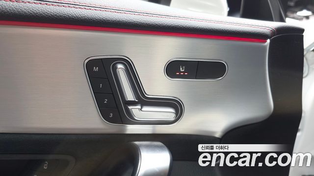 Mercedes-Benz CLA-Class CLA250 4MATIC