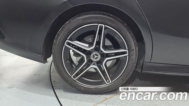 Mercedes-Benz CLA-Class CLA250 4MATIC