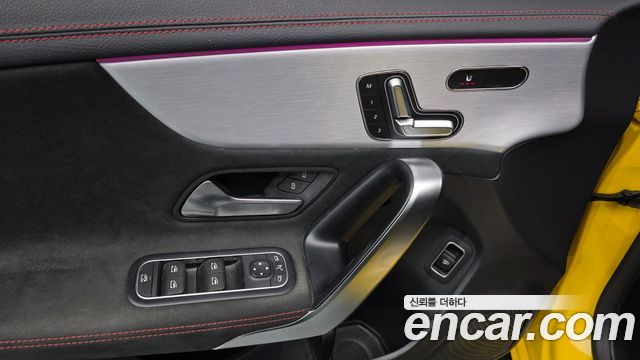 Mercedes-Benz CLA-Class CLA250 4MATIC