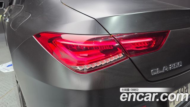 Mercedes-Benz CLA-Class CLA250 4MATIC