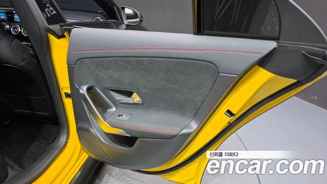 Mercedes-Benz CLA-Class CLA250 4MATIC