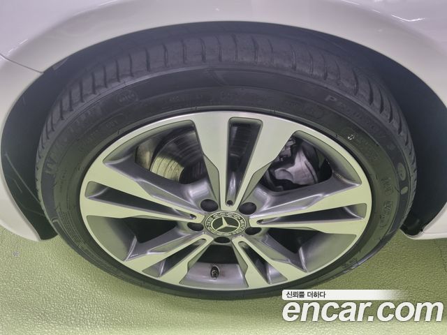 Mercedes-Benz C-Class C200 Avantgarde