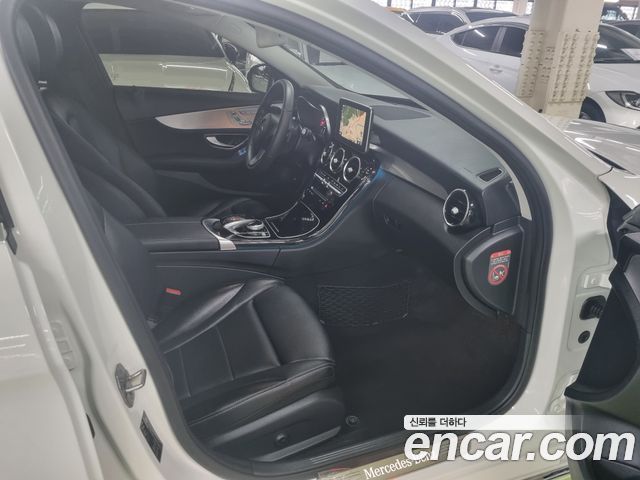 Mercedes-Benz C-Class C200 Avantgarde