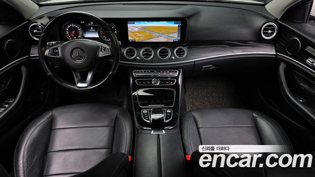 Mercedes-Benz E-Class E220d Avantgarde