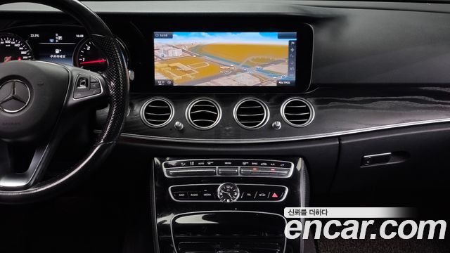 Mercedes-Benz E-Class E220d Avantgarde