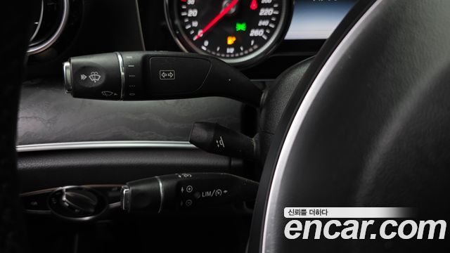 Mercedes-Benz E-Class E220d Avantgarde
