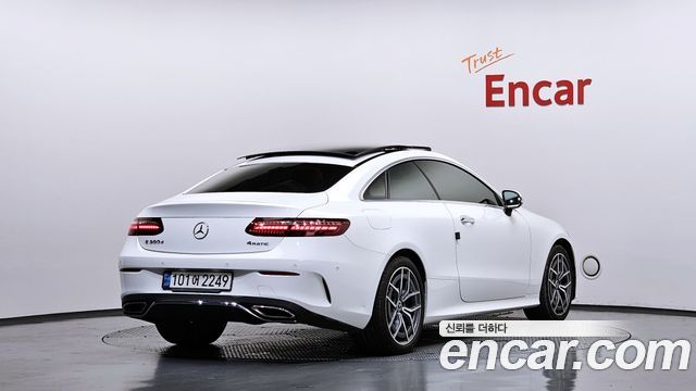 Mercedes-Benz E-Class E300d 4MATIC Coupe