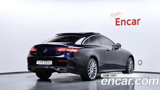Mercedes-Benz E-Class E400 4MATIC Coupe