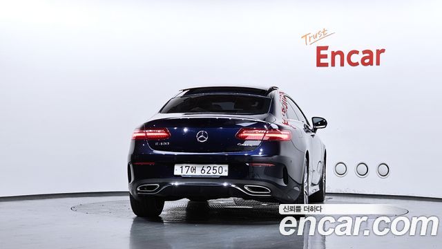 Mercedes-Benz E-Class E400 4MATIC Coupe