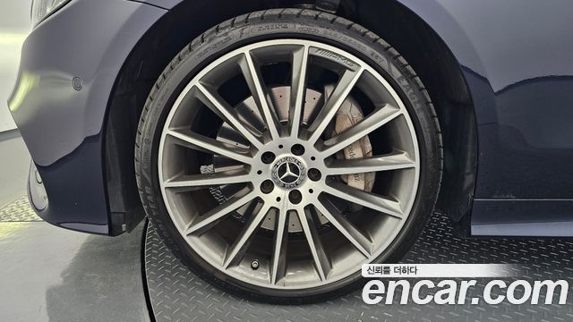 Mercedes-Benz E-Class E400 4MATIC Coupe