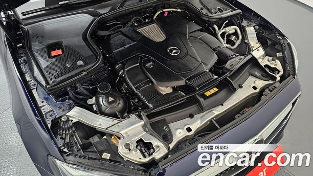 Mercedes-Benz E-Class E400 4MATIC Coupe