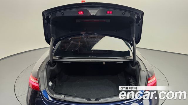 Mercedes-Benz E-Class E400 4MATIC Coupe