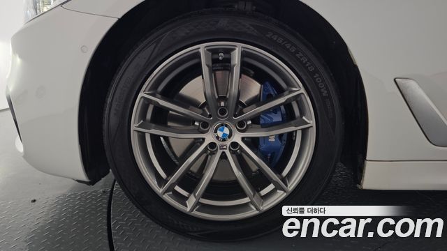 BMW 5-Series 530i M Sport Package