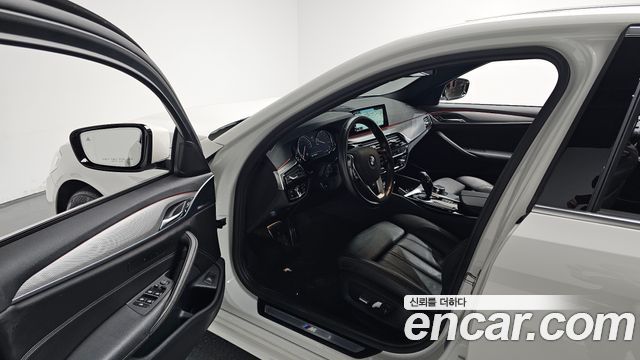 BMW 5-Series 530i M Sport Package