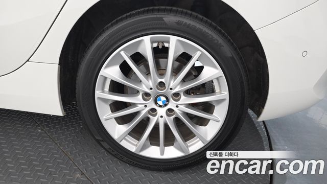 BMW 1-Series 118d Joy First Edition