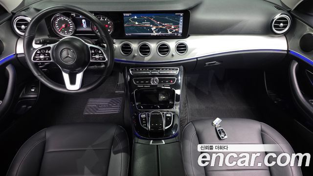 Mercedes-Benz E-Class E300 Avantgarde