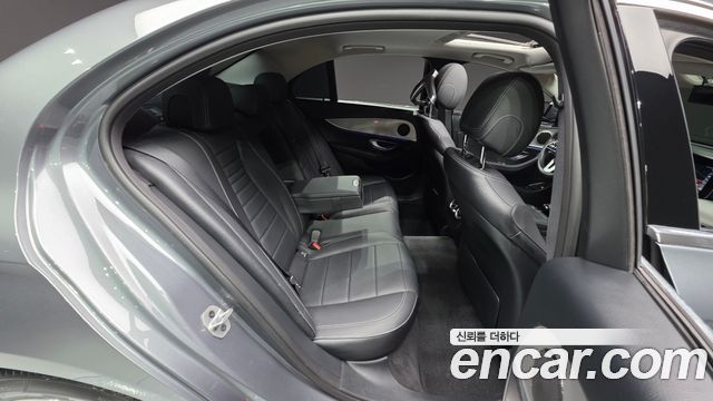 Mercedes-Benz E-Class E300 Avantgarde