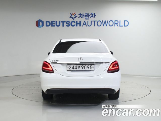 Mercedes-Benz C-Class C200