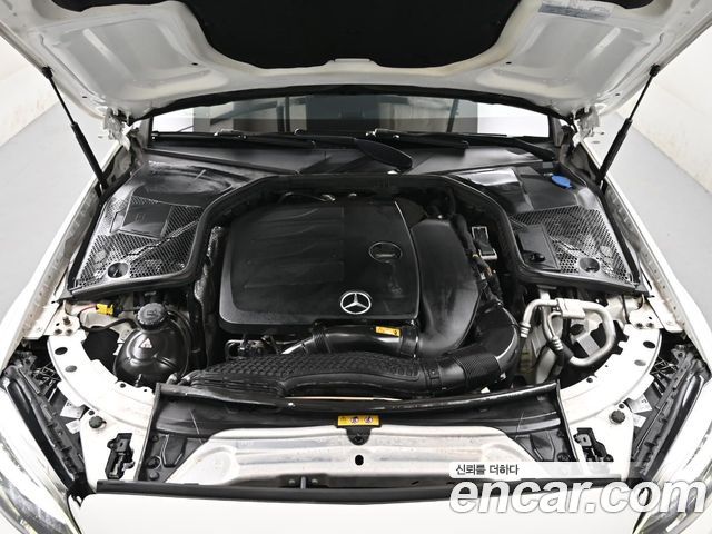 Mercedes-Benz C-Class C200