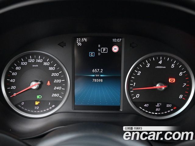 Mercedes-Benz C-Class C200