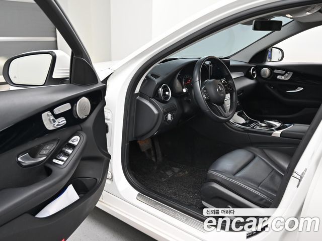 Mercedes-Benz C-Class C200