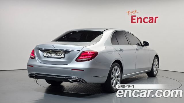 Mercedes-Benz E-Class E300 Exclusive