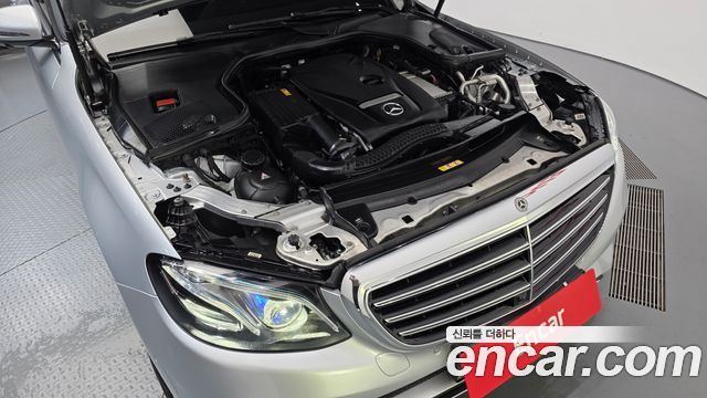 Mercedes-Benz E-Class E300 Exclusive