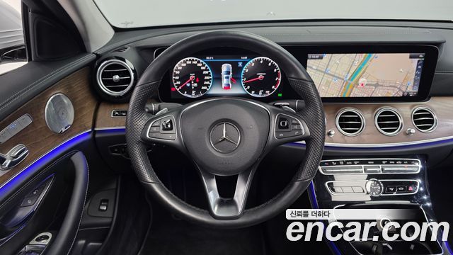 Mercedes-Benz E-Class E300 Exclusive