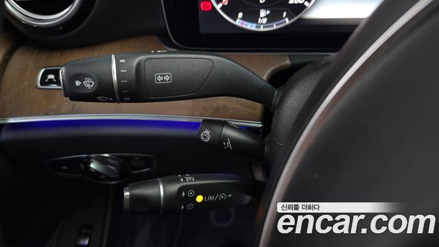 Mercedes-Benz E-Class E300 Exclusive