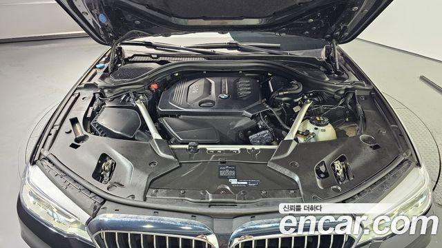 BMW 5-Series 520d Luxury Special Edition