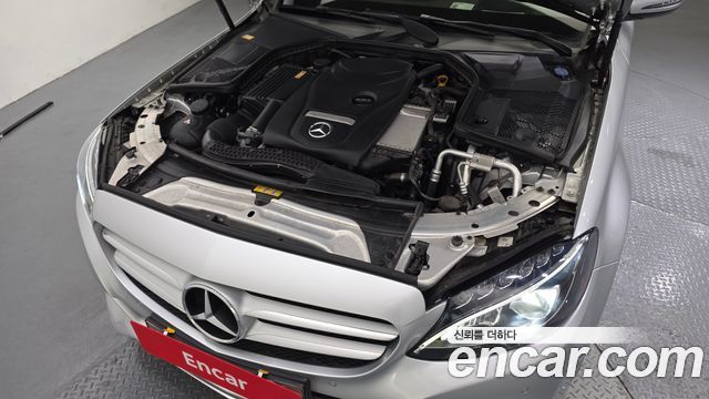 Mercedes-Benz C-Class C200 Avantgarde