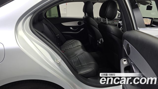 Mercedes-Benz C-Class C200 Avantgarde