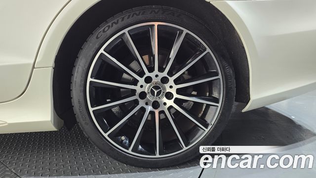 Mercedes-Benz CLS-Class CLS250 d 4MATIC AMG Line